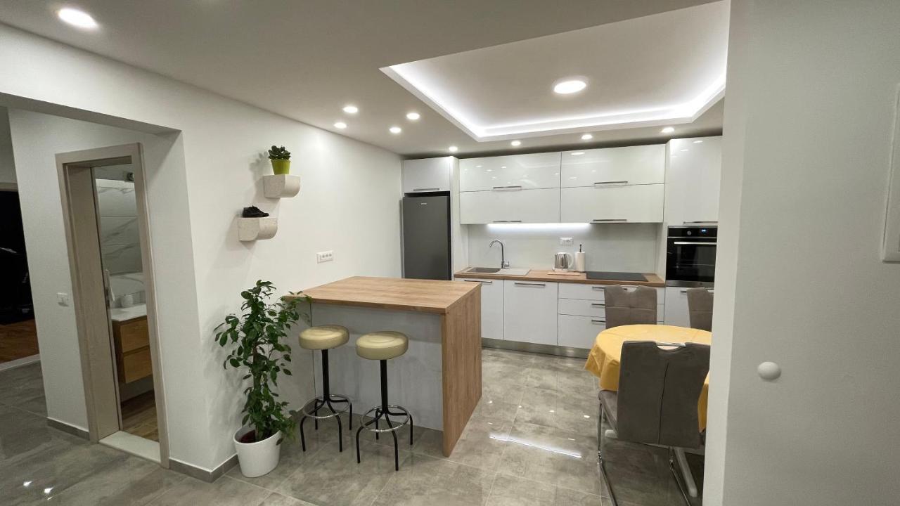 Luxury Apartman Bili Podgora Exteriér fotografie